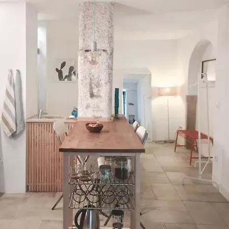 Casa Dos Mastros Апартаменты Лиссабон